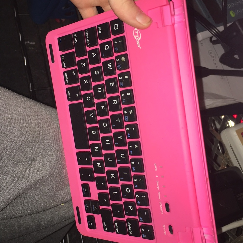 Keyboard - Picture 3 of 3